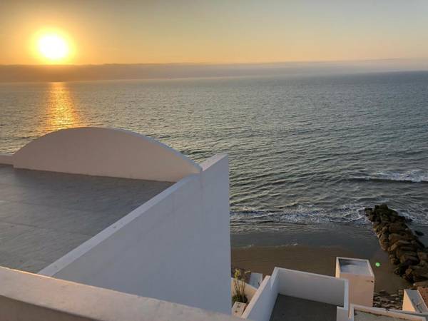 Departamentos Amoblados Frente al Mar Manta -PROINKASA