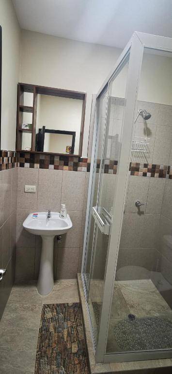 Habitación B independiente para parejas o ejecutivos