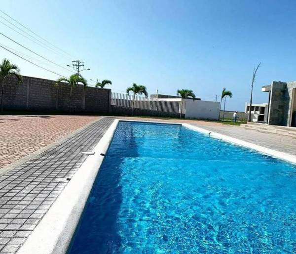 CASA JUNTO AL MAR MARINA BAY-MIRADOR PUNTA BLANCA