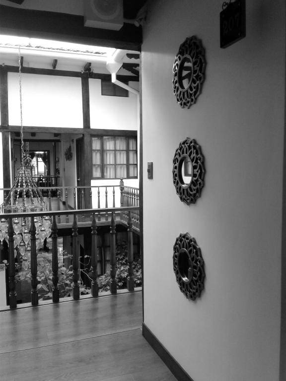 Felicia Hotel & Suites