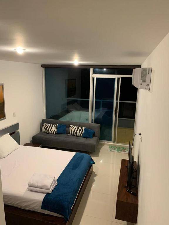 Diamond Beach Tonsupa