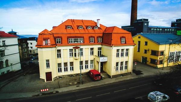 16eur - Fat Margaret's