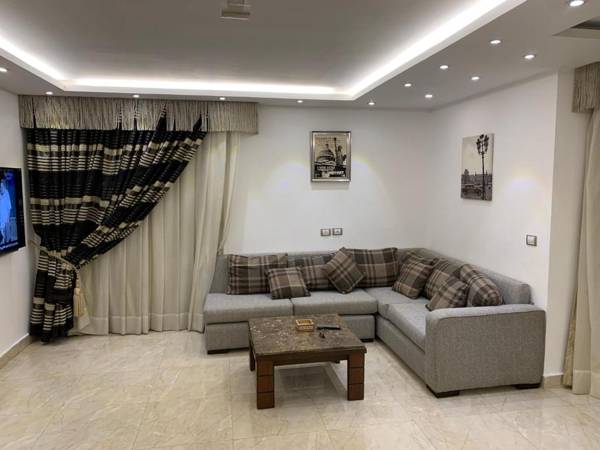 Le Royal Residence 1