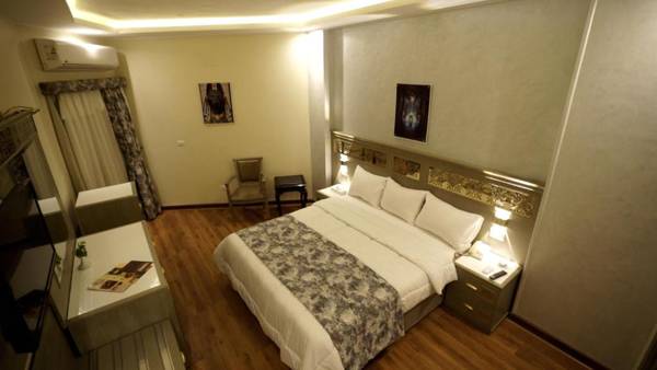 Lotus Luxor Hotel