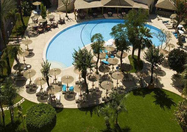 Aracan Eatabe Luxor Hotel