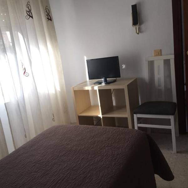 Pensión Mediterraneo