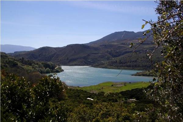 Hostal y Apartamento Rural Los Naranjos