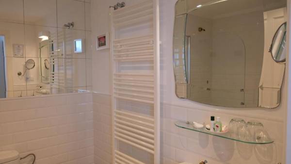 HOTEL LA CASA DE LAS CAMELIAS