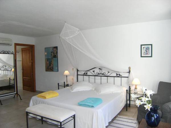 Hotel Rural Can Maries