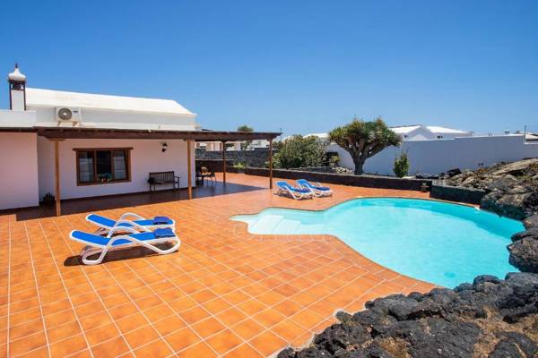 Casa Lola Lanzarote piscina climatizada y wifi free