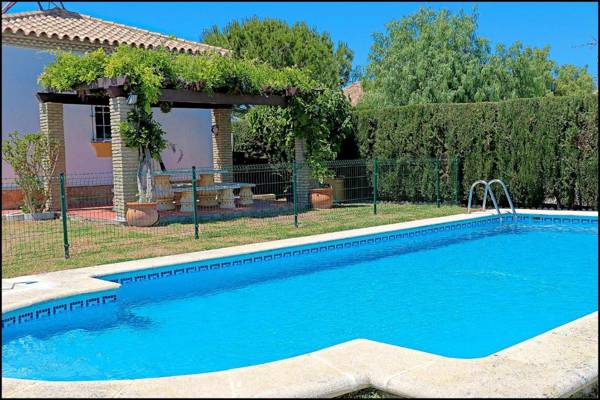 Bungalow Ramos III con piscina compartida