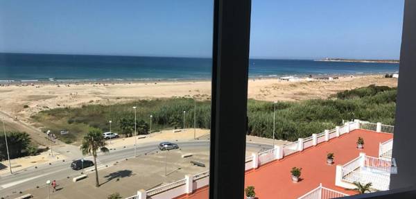 Beach-apartment with terrace and 180º sea view