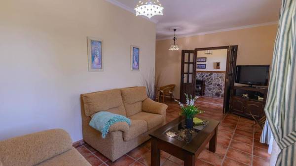 Casa Quintero 4 dorm Conil de la Frontera by Ruralidays