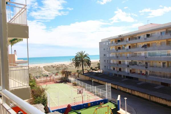 Global Properties Las dachas 1 - Apartamento en primera línea de playa