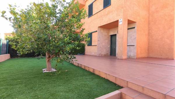 Amplio Adosado en Primera Linea de Mar (MSJ78)