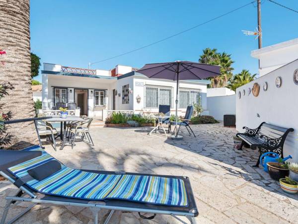 Detached house in a quiet residential area of Vinaròs near the beach