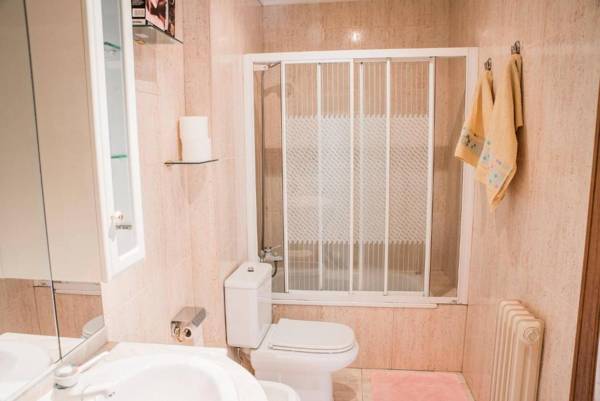 Beautiful Touristic Apartment in front of the Beach Samil 55. 2nd floor.