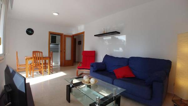 Nice Apartment Next to the Beach Calafell