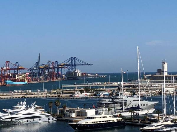 Nanit Valencia Hostel