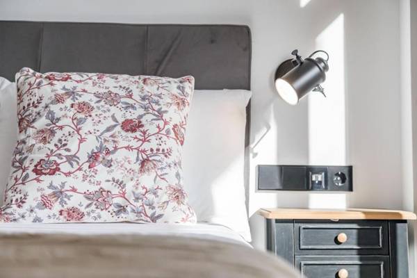 GOERLICH SUITES VALENCIA