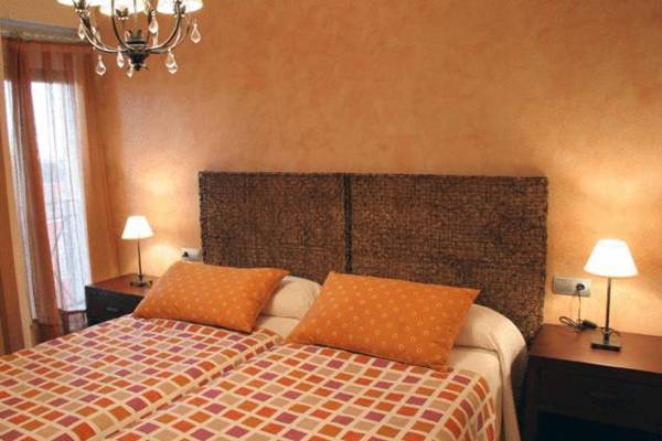 Hotel Restaurante El Tollo