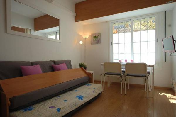 Lets Holidays Comfortable Apartment Near Beach