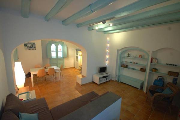 Lets Holidays COZY HOUSE in the CENTER of TOWN