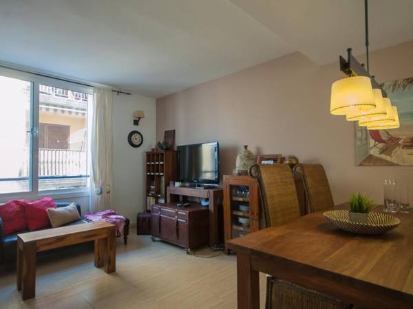 Lets Holidays Big terrace house with parking