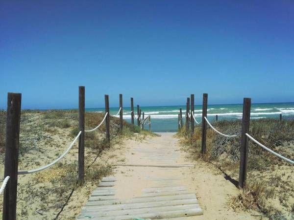 Luxury and Modern Beach Apartment with Sea Views