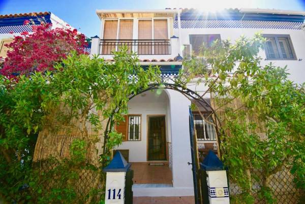 38 Fantastic Holiday // AC - WIFI