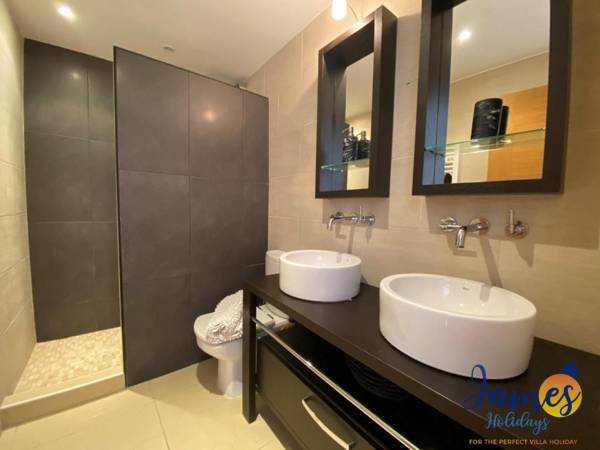 Luxury Punta Prima apartment close to beach PP23