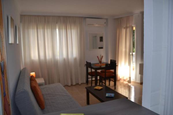 Apartamentos Las Palomas Beach