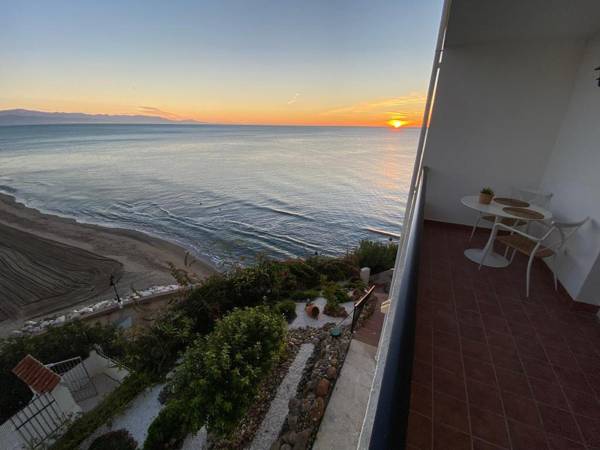 Castillo del Vigia  Apt. | Sunrise Seaviews