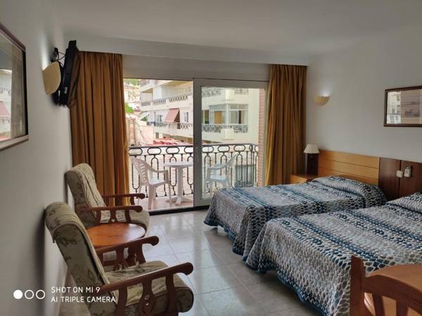 Apartamentos Leonor y Caracas