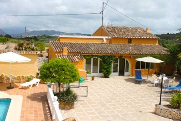 Finca Vicente - charming Finca style holiday villa in Teulada