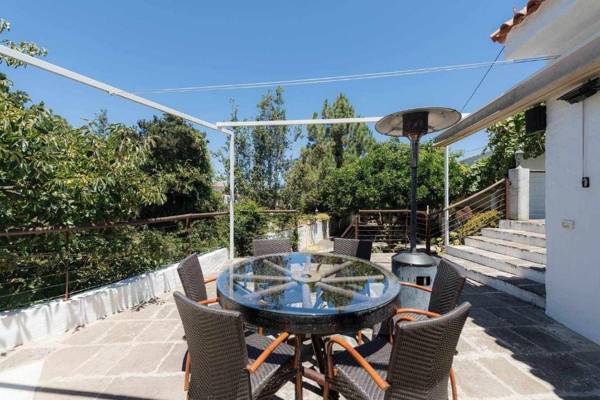Lujosa Vivienda Vacacional Típica Canaria con Jacuzzi BBQ WIFI