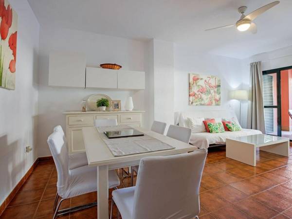 Charming Apartment in Zahara de los Atunes near Beach