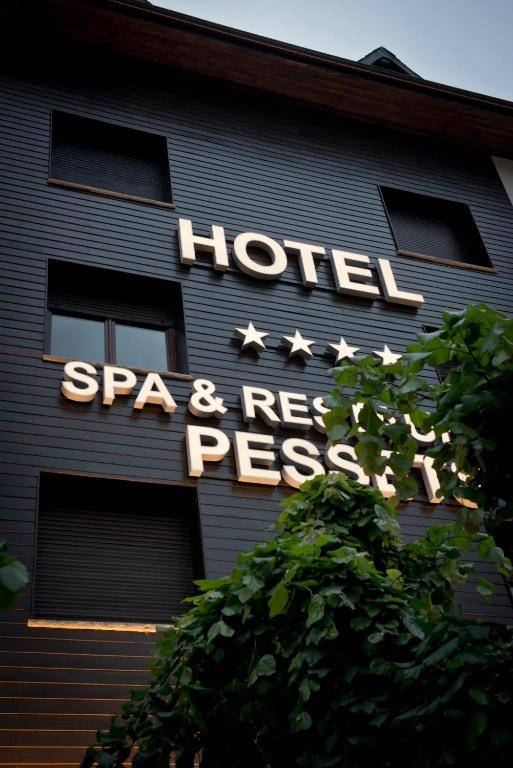 Hotel Restaurant Pessets & SPA