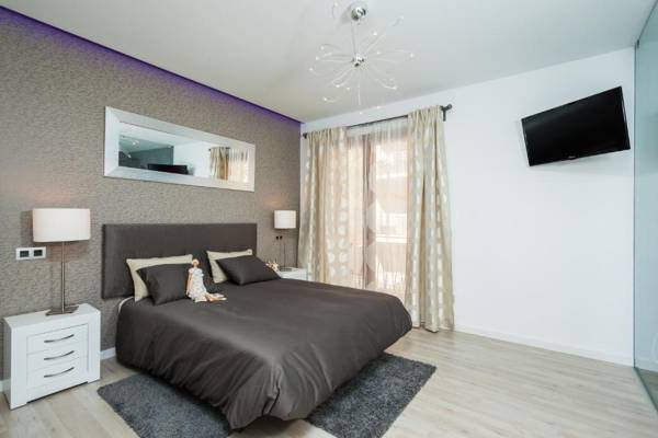 Mafloras Luxury Beach Apartment