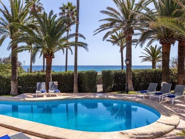 Beautiful villa for 8 people with pool garden  terrace with sea views