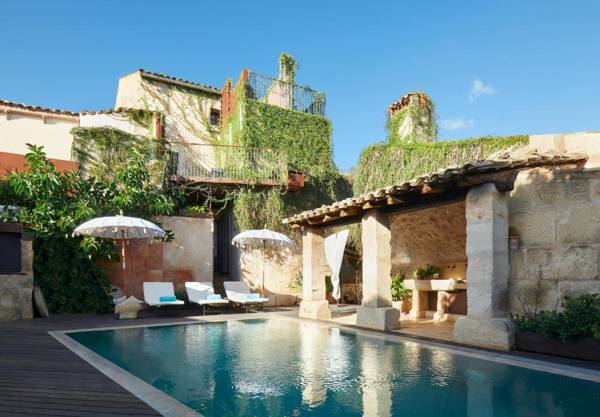 Can Joan Capo - Adults Only