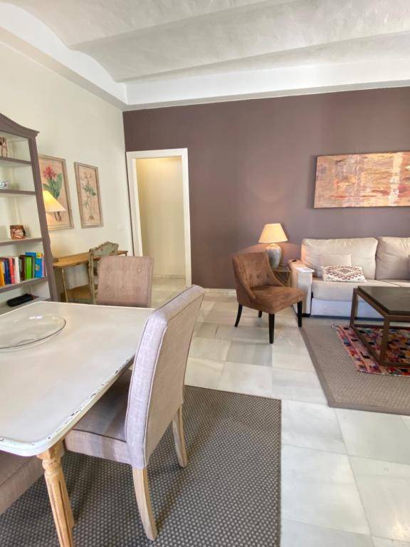 Suites Puerta del Arenal Maestranza