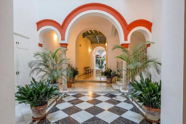 Apt. Casa Palacio Santa Cruz Cathedral views -