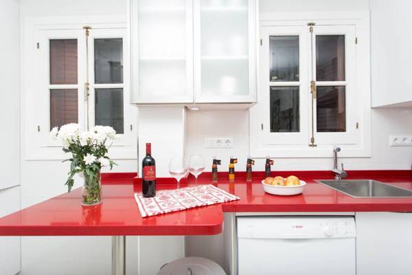 SVQ Apartments - Patio Santa Cruz