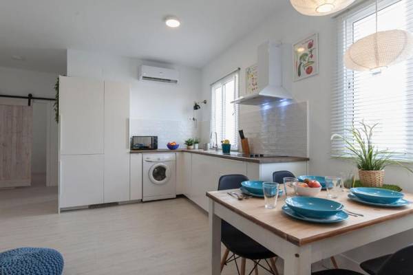 PRECIOSO APT DISEÑO 2 HAB SEVILLA