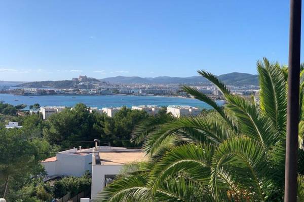 Ubér Luxury Sea-View 6/7 Bedroom & 8 Bathroom