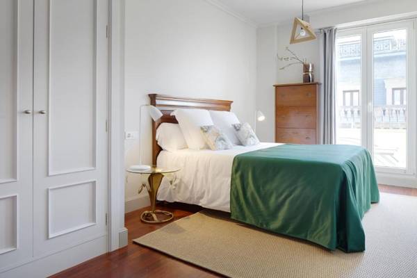 Garibay Terrace Apartment by FeelFree Rentals