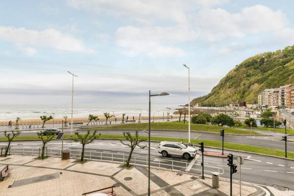 Zurriola Suites2 by Forever Rentals