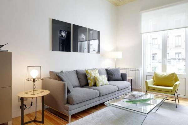 Urbieta 2 Apartment by FeelFree Rentals