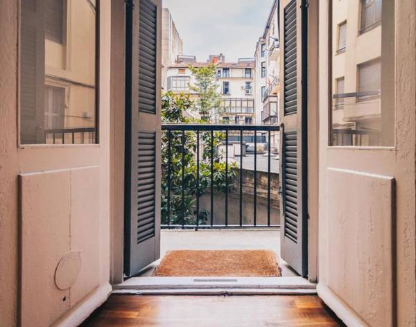 Victoria by People Rentals